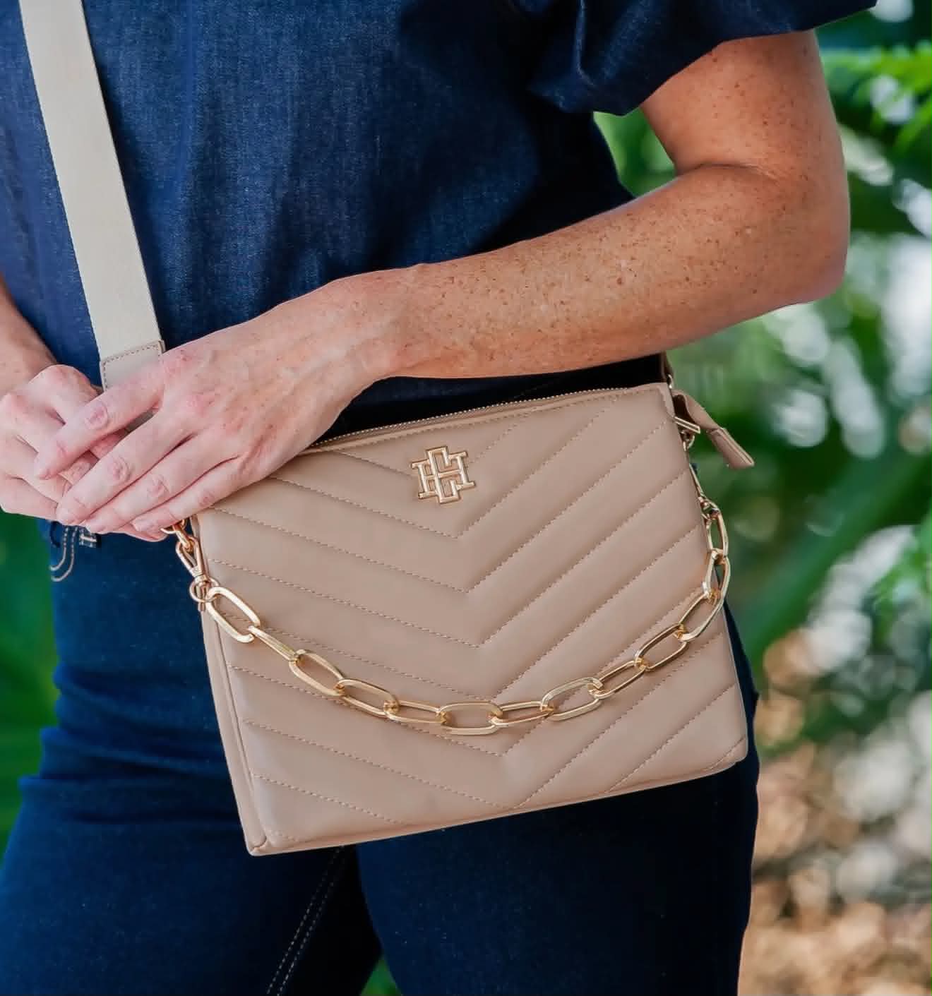 Ariana Crossbody Latte